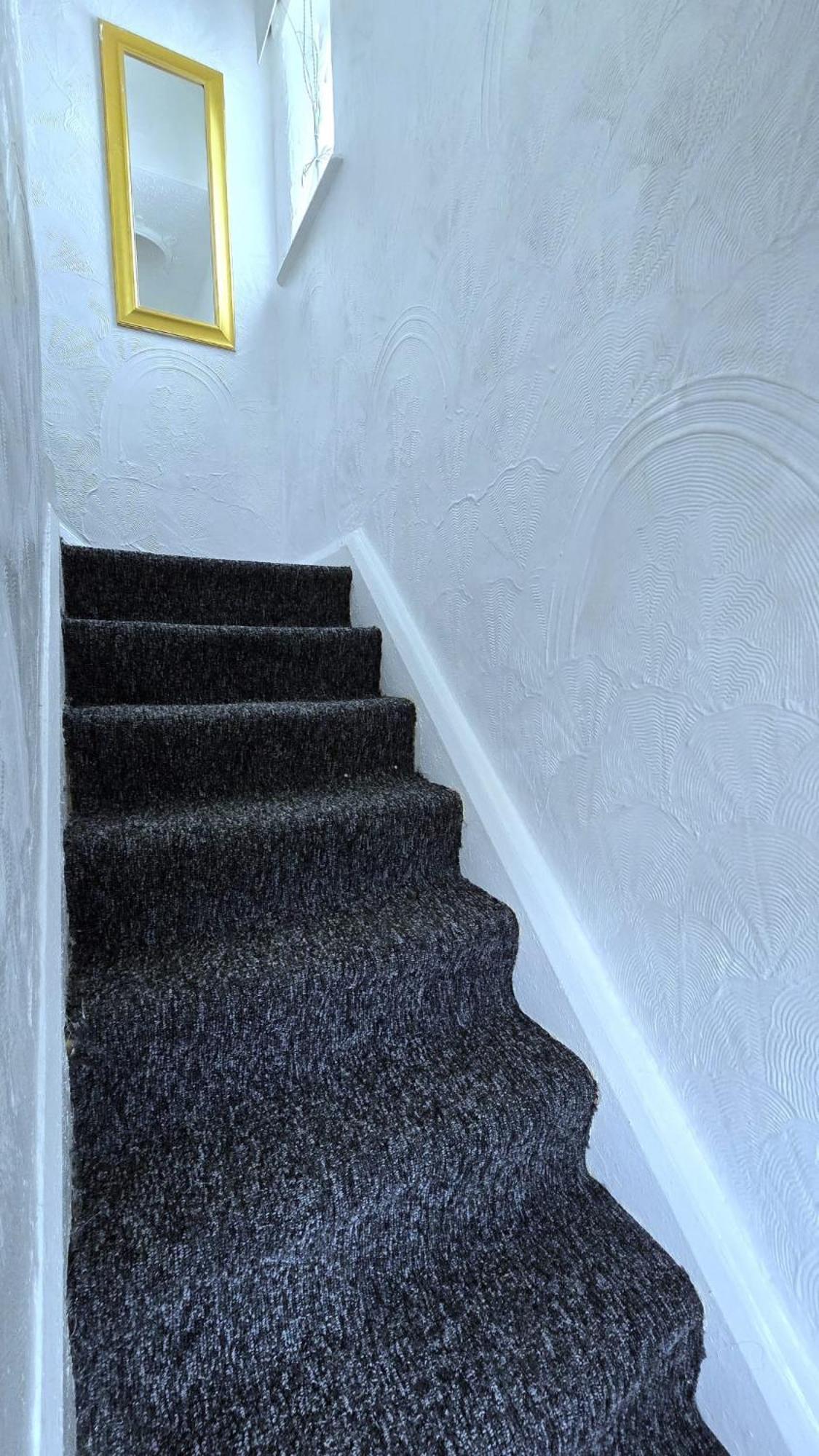 Ritchie Guest House Wigan Bagian luar foto